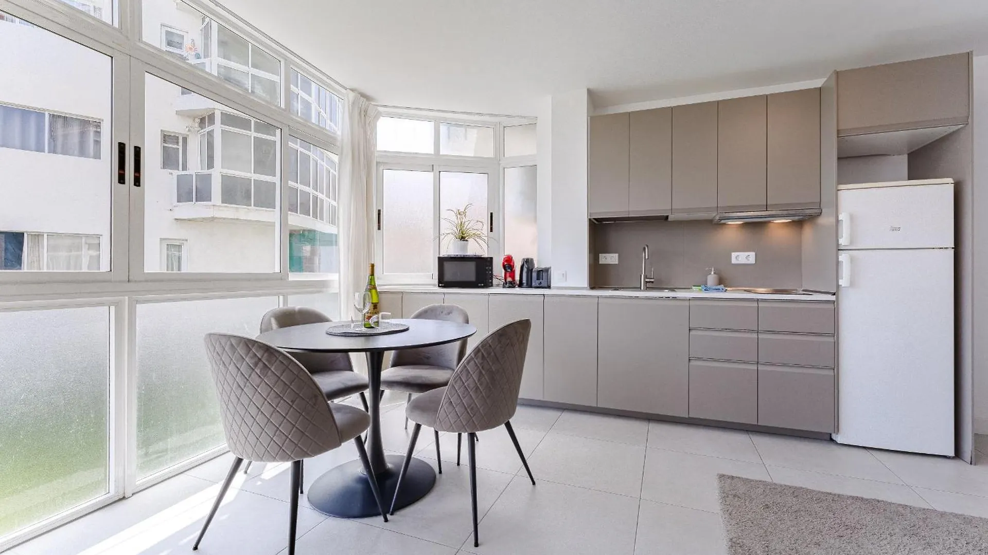 Modern Apartment In Las Americas location